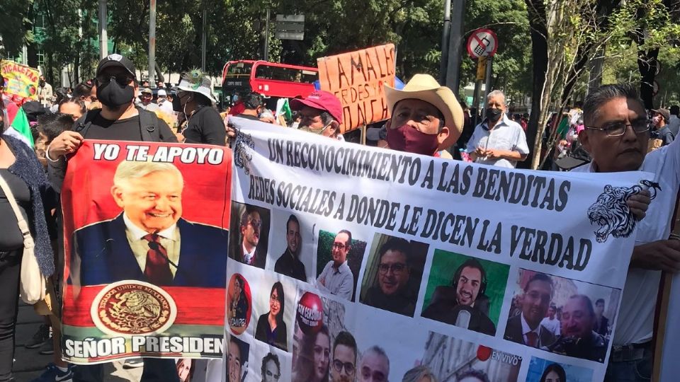 Aunque la cita era a las 13:00 horas, los manifestantes todavía no comienzan su marcha al Zócalo. Foto: Especial