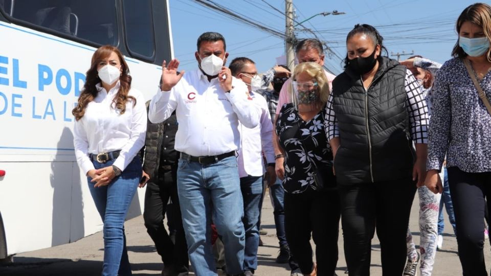 El alcalde presentó la campaña “Juntos contra el Cáncer de Mama”. Foto: Especial