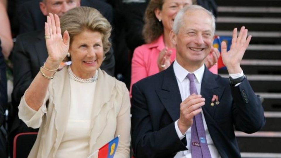 Hans Adam II junto a la princesa consorte, Marie. Foto: Archivo/ Twitter @GarciaCarmonaAM