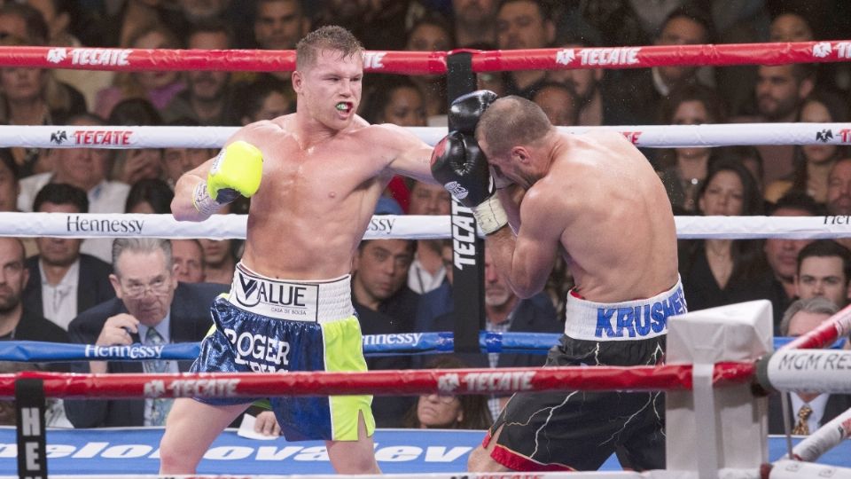 RECUERDO. El 2 de noviembre se cumple un año del triunfo del Canelo sobre Sergey Kovalev. Foto: Mexsport