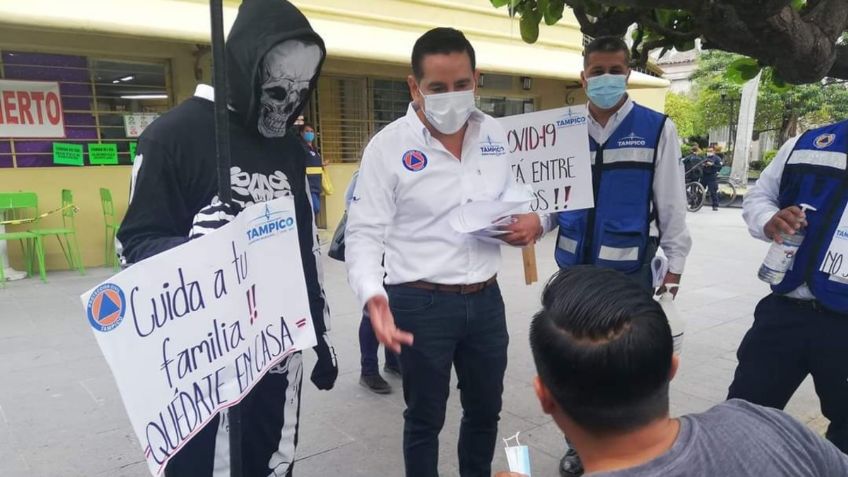 Con performance de "La Huesuda" piden a ciudadanos de Tampico cuidarse del Covid-19