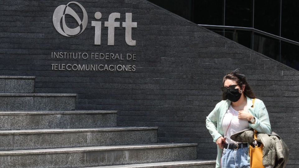 El IFT explicó que ha hecho gestiones para reducir los pagos de derechos para las bandas del espectro. Foto: Cuartoscuro