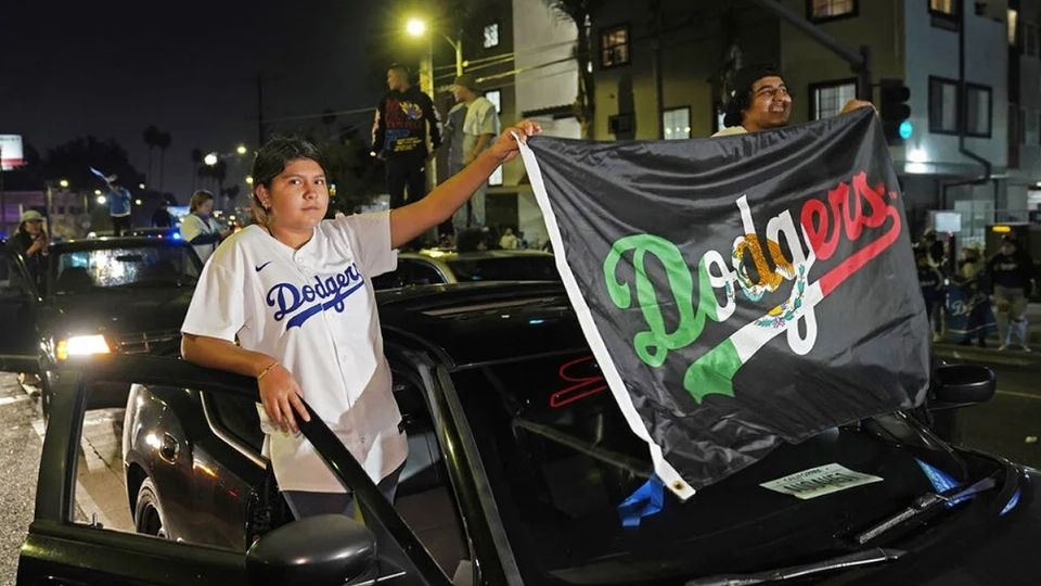 El equipo angelino volvió a ganar la Serie Mundial después de 32 años. Foto: Especial.