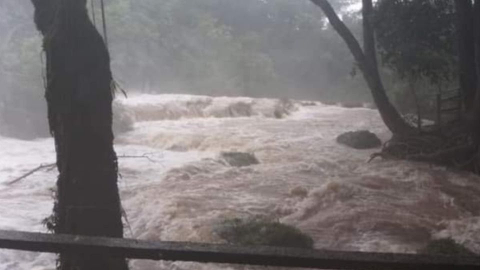 Las lluvias continuarán en los próximos días, advierten las autoridades locales. FOTO: @webcamsdemexico