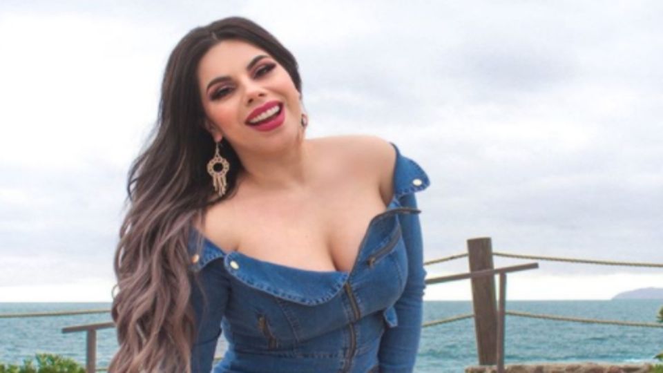 Lizbeth Rodríguez presume escote con atrevido disfraz en Instgram. Foto: Instagram @lizbethrodriguezoficial