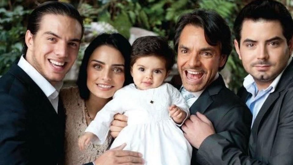 Eugenio Derbez y sus hijos. Foto: Especial