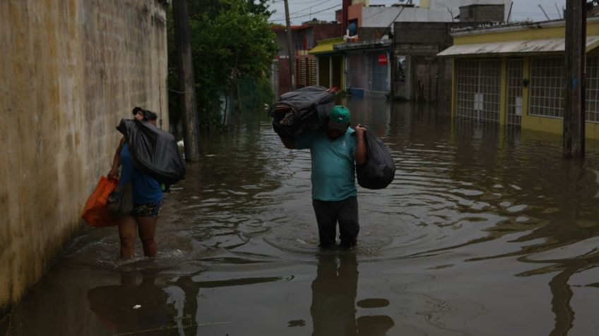 Lluvias causan afectaciones en Tabasco y provocan desbordamientos