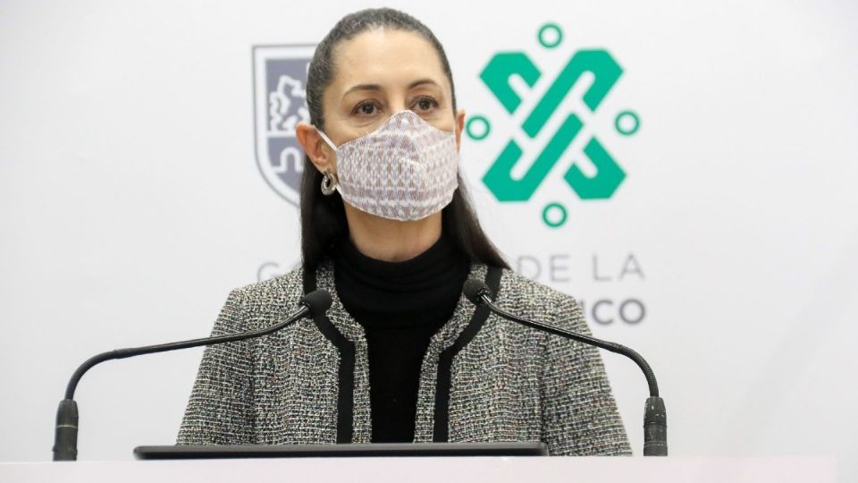 La Jefa de Gobierno de la CDMX, Claudia Sheinbaum, comentó que gracias a la labor del personal de salud de la capital han reducido el número de contagios. Foto: Especial