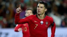 ¡Belleza! CR7 PRESUME tenis conmemorativos por sus 100 goles con Portugal: FOTO