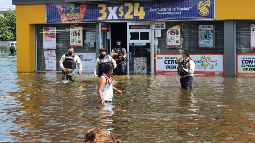 Sube a 6 los muertos por las inundaciones en Tabasco; arrestan a 11 por saqueos