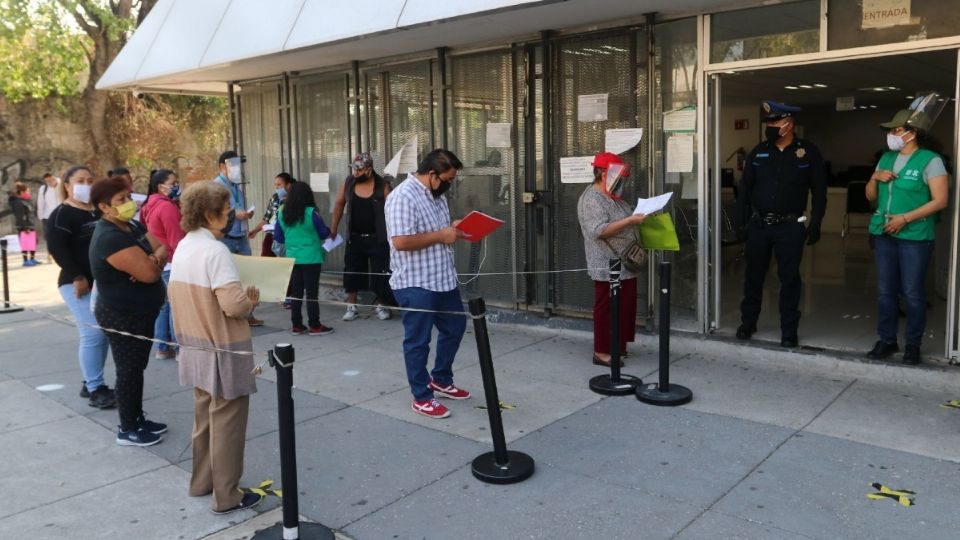 La pobreza laboral se define como el porcentaje de la población con un ingreso laboral inferior al valor de la canasta alimentaria.