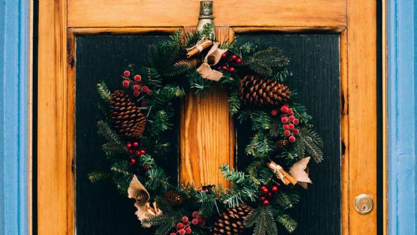 ¡Ya viene Navidad! Te damos las mejores ideas de DECORACIÓN para tu puerta, fáciles y económicas