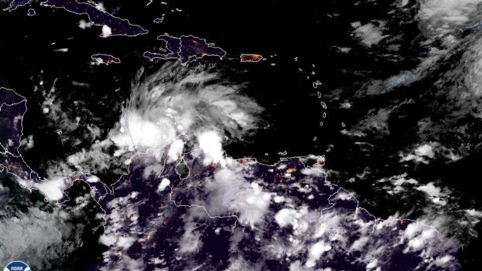 El huracán amenaza a la zona de Centroamérica. Foto: EFE