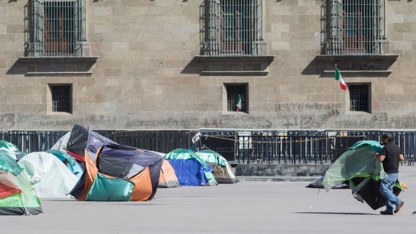 FRENAAA se divide, se queda disidencia en el Zócalo