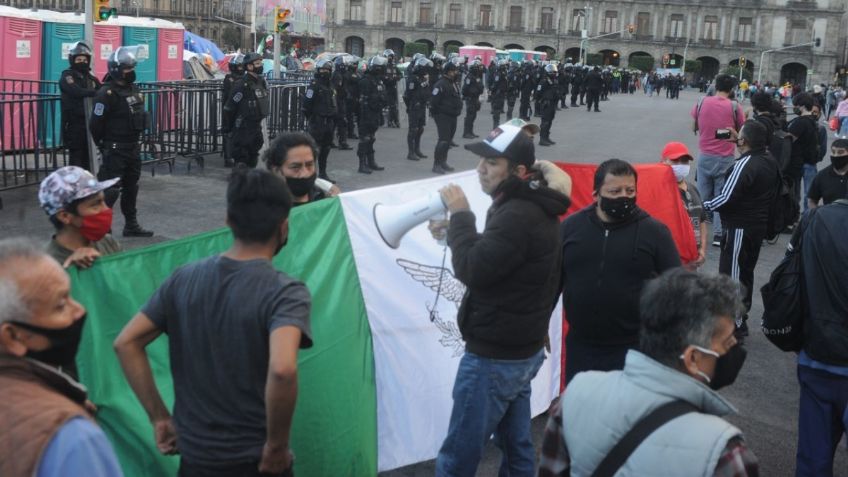 ¿Se va o se mantiene el plantón en el Zócalo de la CDMX?