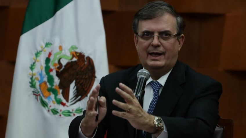 Cienfuegos regresa a México como un ciudadano sin cargos; FGR debe determinar si se le investiga: Ebrard