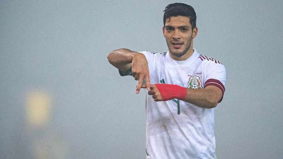 Raúl Jiménez anotó el primer gol del partido. Foto: Selección Mexicana