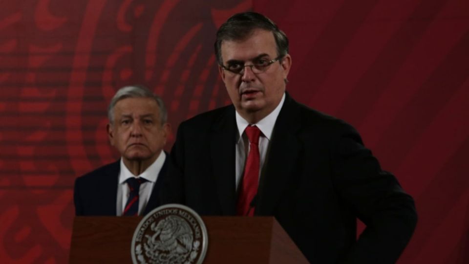 El canciller y el presidente de México desde la conferencia matutina. Foto: Yadin Xolalpa