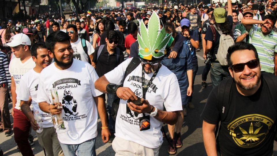 A las 12:00 horas comenzará una marcha de diversas organizaciones de la sociedad civil a favor de la regularización del cannabis en el Ángel de la Independencia con rumbo al Hemiciclo a Juárez. Foto: Cuartoscuro