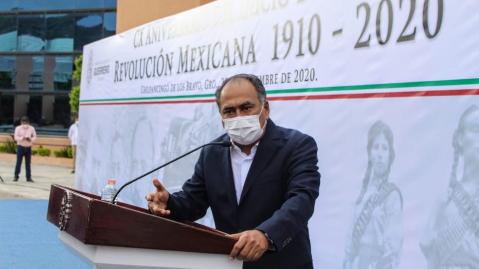 Astudillo indicó que México no puede quedarse 'empequeñecido' frente a lo que está sucediendo en el mundo, y confió en que el tema seguirá avanzando 'con los cuidados correspondientes'.