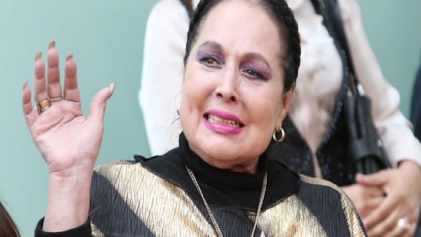 ¿De qué murió Flor Silvestre, abuela de Ángela Aguilar?