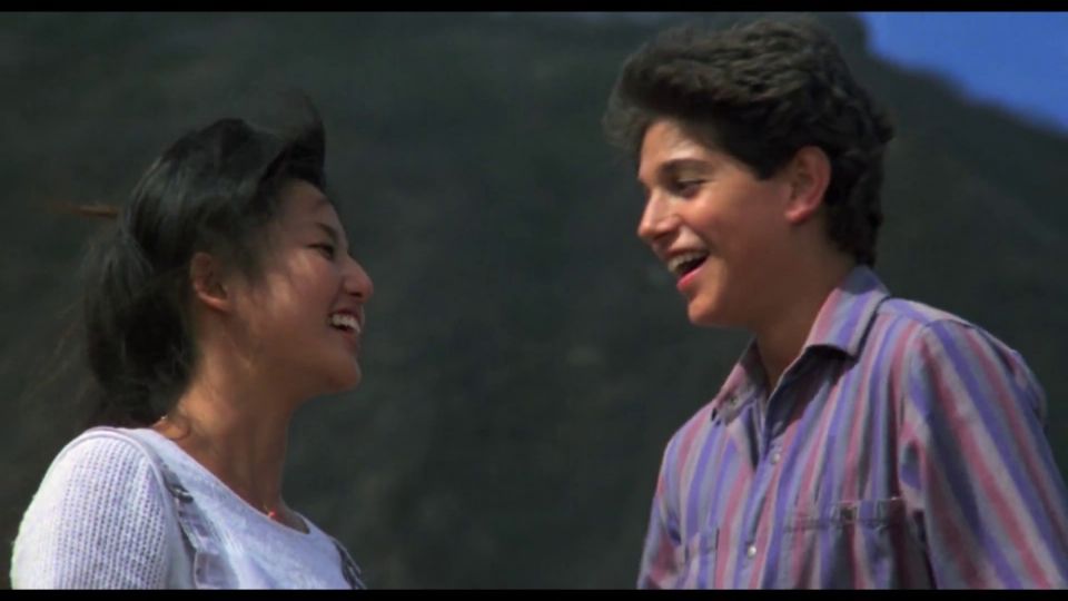 Según las teorías de los fans y basadas en el viaje Japón que hará Daniel Larusso, se cree que podría encontrarse con su novia de la película 'Karate Kid II. FOTO: ESPECIAL