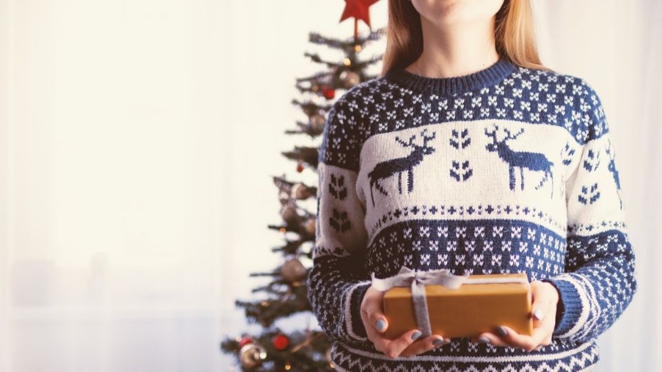 La Navidad es el pretexto perfecto para demostrar el amor a través de un regalo. Foto: Pexels