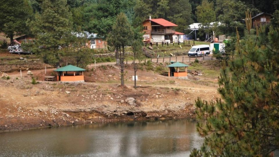 CAPACIDAD. Las tres presas del Cutzamala muestran los bajos niveles de agua que tienen debido a las pocas lluvias. Foto: Gerardo García