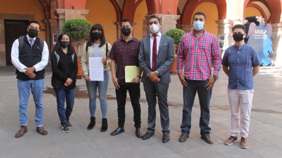 TRIUNFO. Las alumnas pueden seguir con sus estudios sin desembolsar nada. Foto: Especial