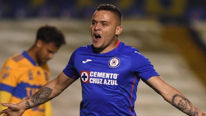 Cruz Azul cae ante Tigres en la vuelta y avanza a semifinales