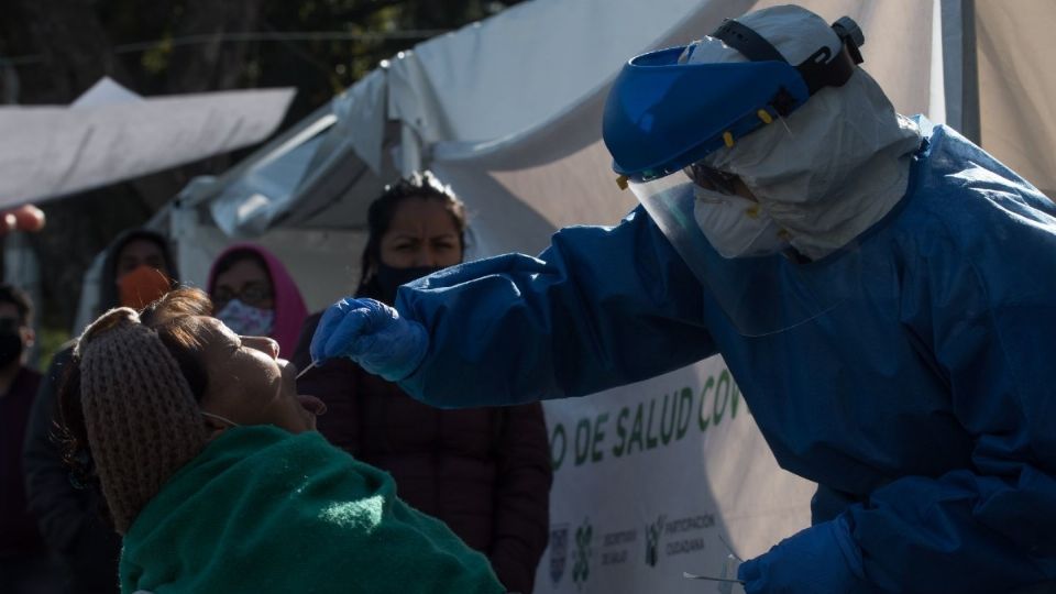 En la Ciudad de México se buscará aplicar 20 mil pruebas Covid-19. Foto: Cuartoscuro