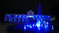 Cancún ilumina el Palacio Municipal de color azul