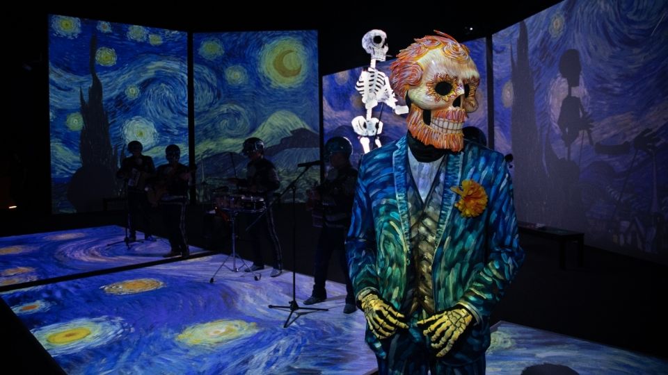 EN CDMX. Van Gogh Alive México presentó un espacio dedicado para celebrar esta conexión con la muerte. Foto: Cortesía Must Wanted Group