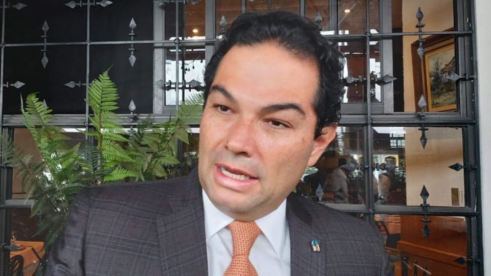 El también presidente municipal de Huixquilucan, precisó durante el gobierno de Andrés Manuel López Obrador, los municipios dejaron de recibir 28 mil millones de pesos.