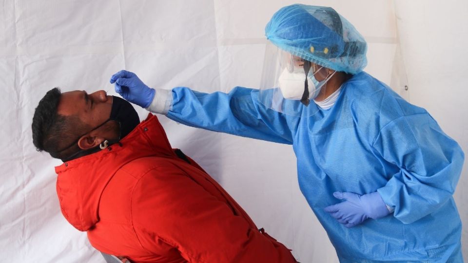 El objetivo es destinar la medalla a condecorar a todo el personal médico que laboran en las instalaciones médicas del territorio nacional. Foto: Cuartoscuro