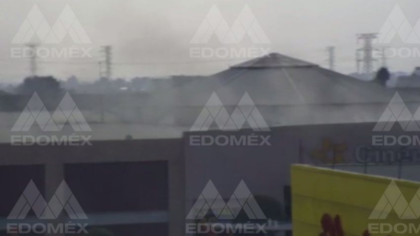 Se registra INCENDIO en plaza comercial en el Edomex: FOTOS