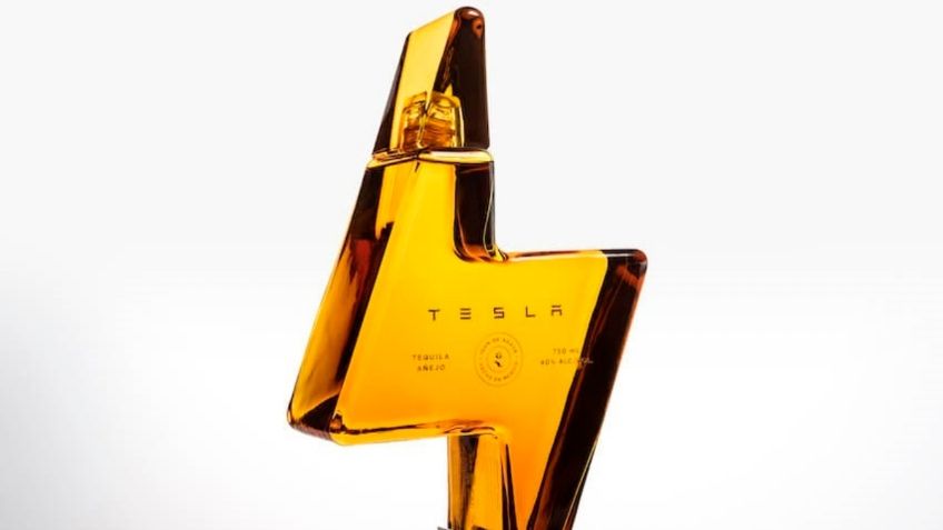 ¡No es broma! Elon Musk lanza su propio tequila Tesla; este es el estratosférico precio