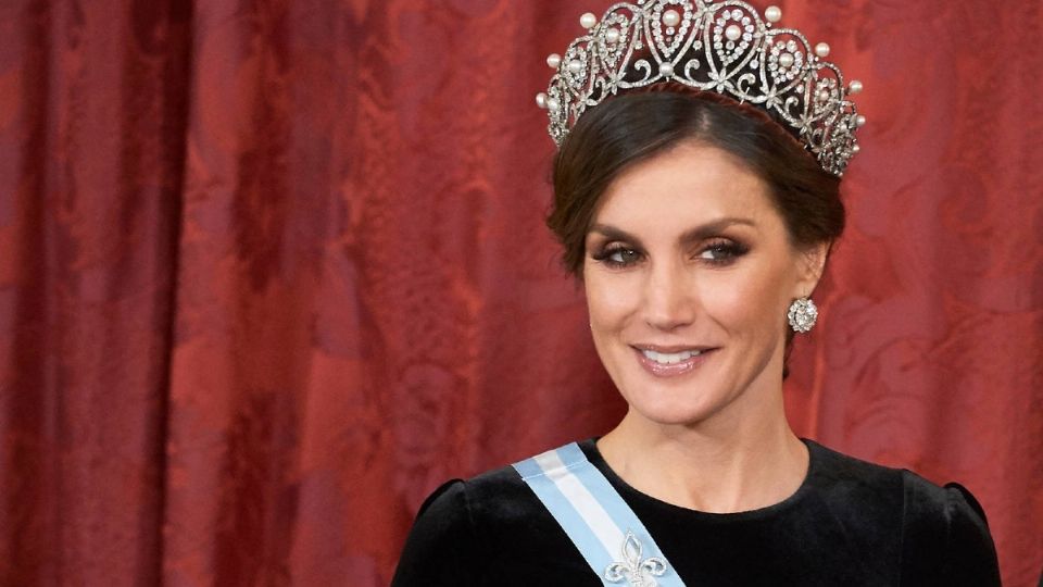 Reina Letizia ahorra en outfits durante cuarentena: Especial