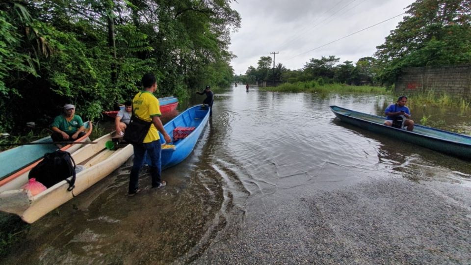 Por su parte, el presidente Andrés Manuel López Obrador indicó que siguen las lluvias y los desfogues de la presa Peñitas en Tabasco, lo que ocasiona afectaciones en los municipios. 