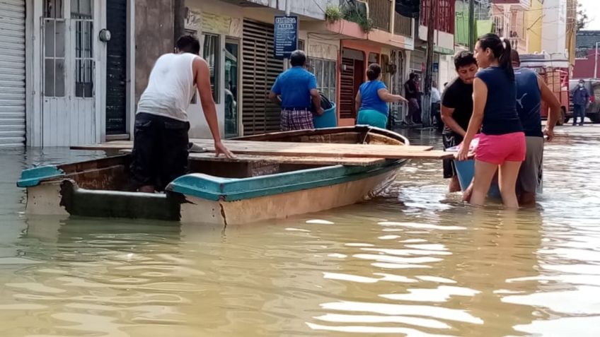 Habitantes de Macuspana piden apoyo por inundaciones