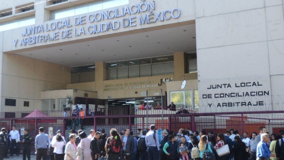 HIGIENE EN SEDE. ● Los espacios comunes deben
ser desinfectados. Foto: Archivo/ CUARTOSCURO