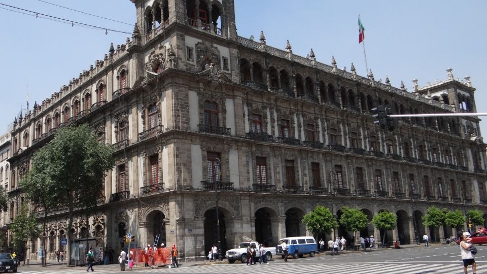 La medida aplica desde el nivel de Jefe de Gobierno hasta el cargo de Enlace o Líder Coordinador. Foto: Especial