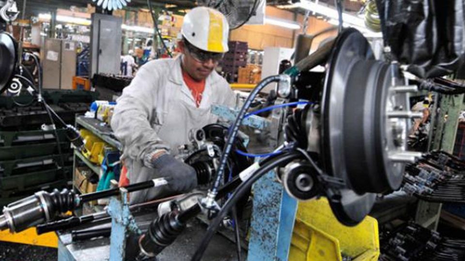 El indicador IMEF manufacturero disminuyó 1.1 puntos en noviembre, para ubicarse en 48.5 unidades en noviembre. Foto: Especial