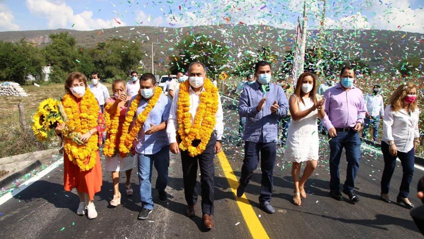 Inaugura Héctor Astudillo libramiento de 4.4 km en Tepechicotlán que unirá al circuito azul