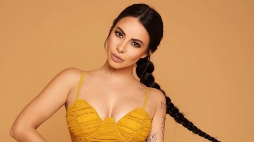 Jimena Sánchez se luce en arriesgado look que deja poco a la imaginación