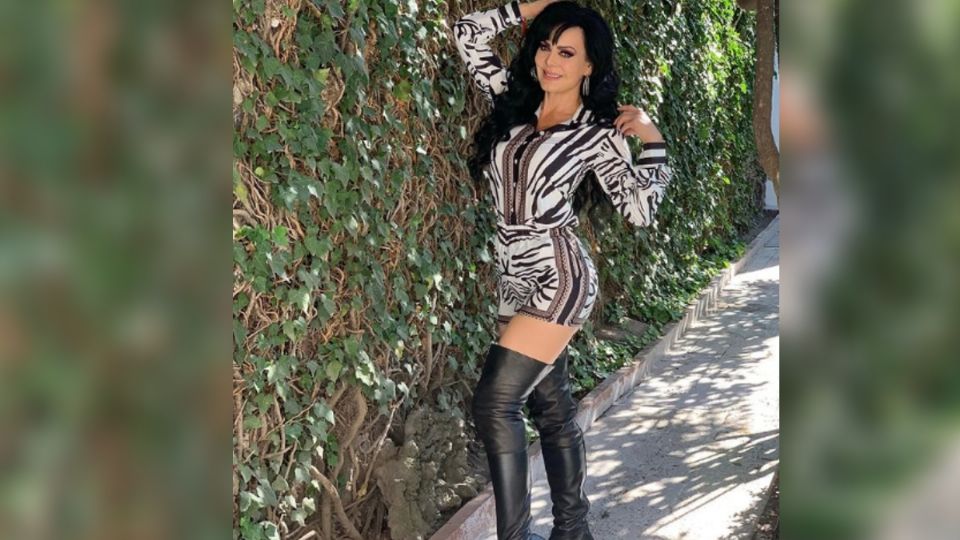 Maribel Guardia recibió el 2021 de forma espectacular. Foto: Instagram