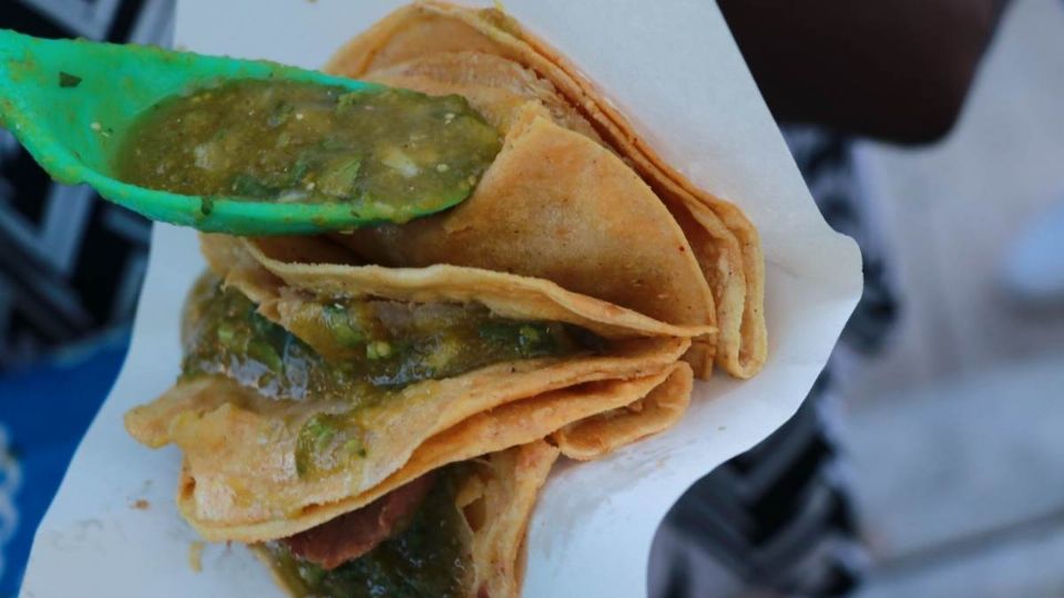 Se cierran los comercios de comida. Foto: Cuartoscuro