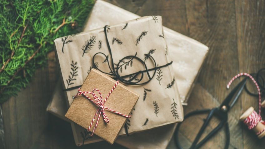 Ideas de regalos viajeros para darle a tu familia esta Navidad