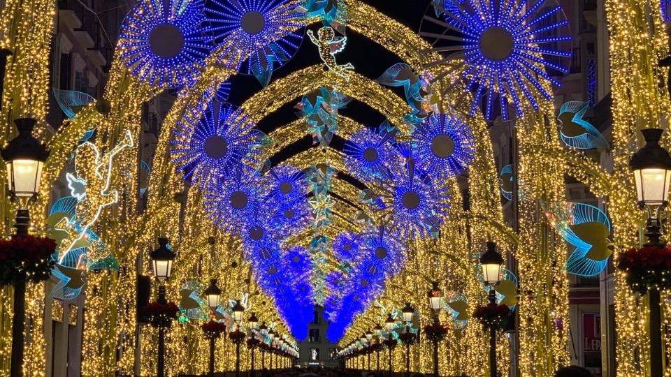 CALLE LARIOS. Málaga, España. Navidad 2019. Wikimedia Commons.