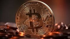 ¡Histórico! Bitcoin supera por primera vez los 20 mil dólares por unidad